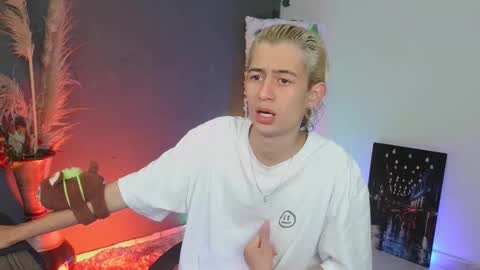 mattias     online show from 10.07.25