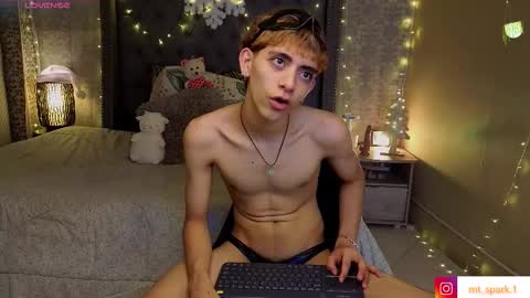 Snapshot of matty_spark chatting on 12.16.25 matty_spark online show from 12.16.25