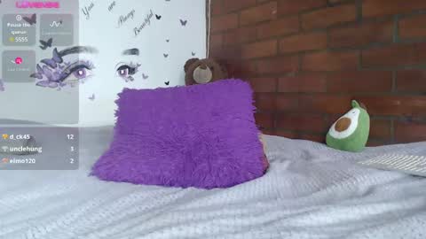 Snapshot of mature_liaa chatting on 02.17.25 Mature liaa online show from 02.17.25