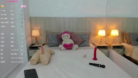 Snapshot of mature_vayolet chatting on 07.03.26 Vayolet Castro online show from 07.03.26