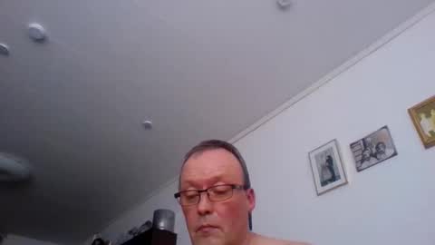 Matured man online show from 04.13.26