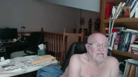 Older guy for older c2c online show from 06.05.26