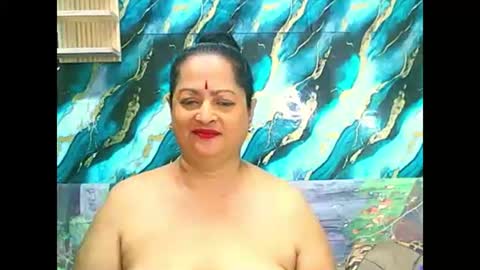 Snapshot of matureindian4u65 chatting on 09.30.25 matureindian4u65 online show from 09.30.25