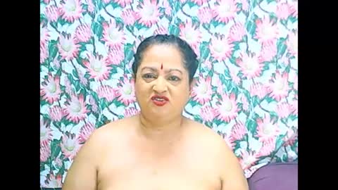 Snapshot of matureindian654u chatting on 06.14.26 matureindian654u online show from 06.14.26