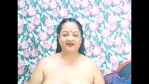 Snapshot of matureindian654u chatting on 07.09.26 matureindian654u online show from 07.09.26