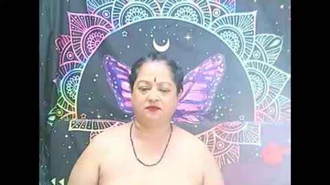 Snapshot of matureindian654u chatting on 07.31.26 matureindian654u online show from 07.31.26