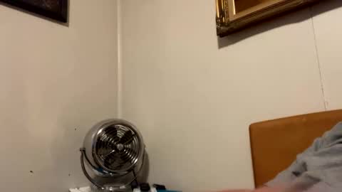 Snapshot of maturejerky chatting on 09.11.25 maturejerky online show from 09.11.25