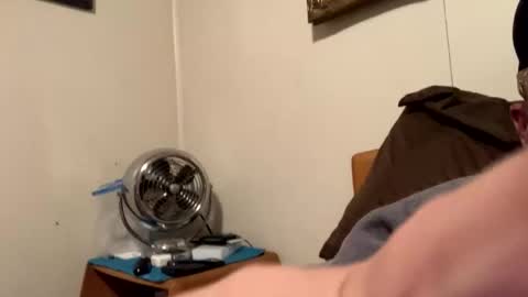 Snapshot of maturejerky chatting on 12.15.25 maturejerky online show from 12.15.25