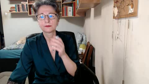 maturekate online show from 09.10.25