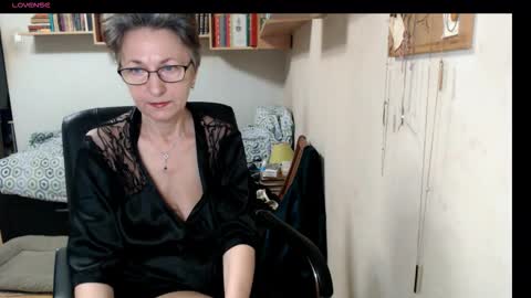 maturekate online show from 09.12.25