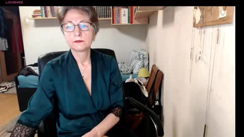 maturekate online show from 09.22.25