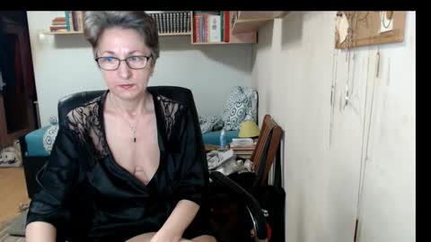 maturekate online show from 09.25.25