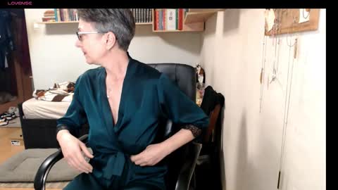 maturekate online show from 10.04.25