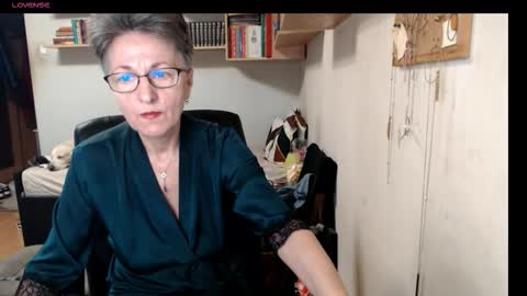 maturekate online show from 10.09.25