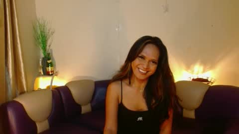 Snapshot of maturity_mommy_intown chatting on 11.24.25 maturity_mommy_intown online show from 11.24.25