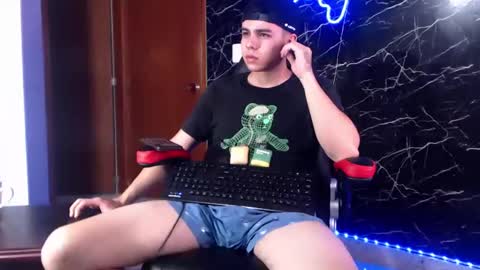 Snapshot of maty_hard chatting on 01.07.25 Matias online show from 01.07.25