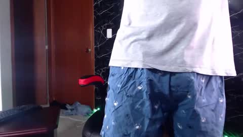 Snapshot of maty_hard chatting on 01.17.25 Matias online show from 01.17.25