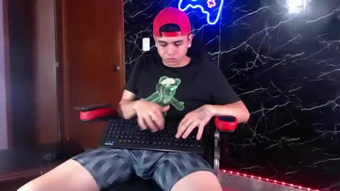 Snapshot of maty_hard chatting on 02.13.25 Matias online show from 02.13.25