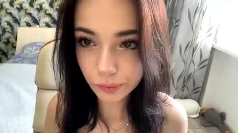 Snapshot of maudieyuan chatting on 06.14.26 Lina online show from 06.14.26