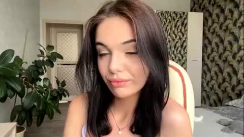 Snapshot of maudieyuan chatting on 06.18.26 Lina online show from 06.18.26