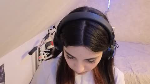 Snapshot of maureenbuff chatting on 02.10.26 Vanesa online show from 02.10.26