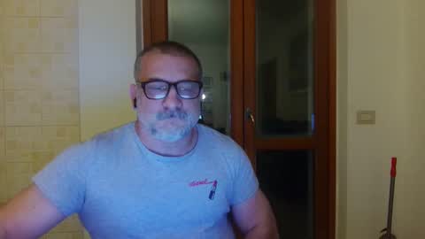 Snapshot of mauro1971 chatting on 04.13.26 mauro1971 online show from 04.13.26