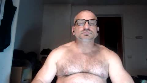 Snapshot of mauro1971 chatting on 04.29.26 mauro1971 online show from 04.29.26