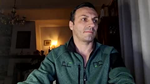 Snapshot of maury311278 chatting on 03.04.25 Marcellobausola s k i -p e online show from 03.04.25