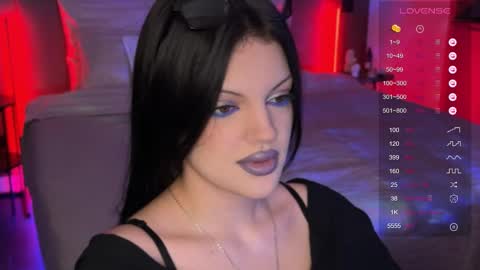 Mavis online show from 11.30.25