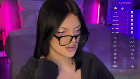 Mavis online show from 12.01.25