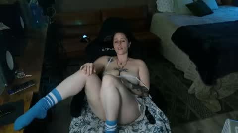Snapshot of mavismable chatting on 07.29.26 mavismable online show from 07.29.26