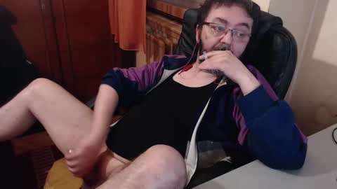 Snapshot of max818k chatting on 01.18.25 Max online show from 01.18.25