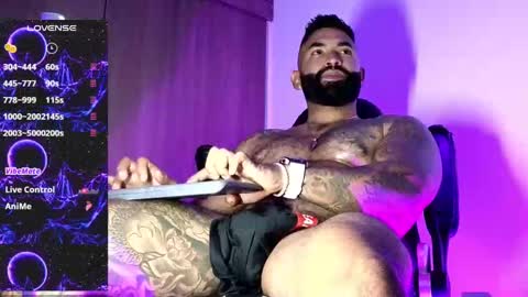 max__prada online show from 10.02.25