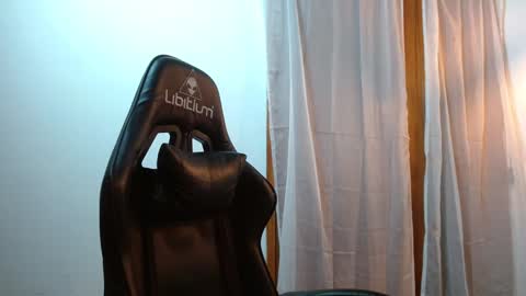 Snapshot of max_ashley_mds chatting on 01.21.25 Max Ashley online show from 01.21.25