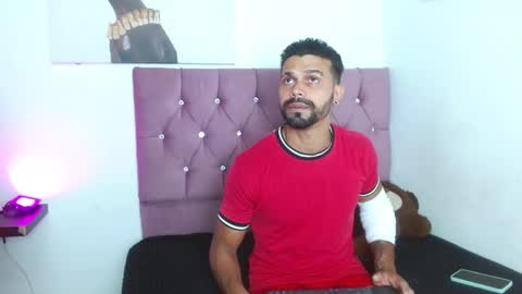 Snapshot of max_ashley_mds chatting on 10.05.25 Max Ashley online show from 10.05.25