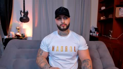 Snapshot of max_dic1 chatting on 01.19.25 max D. online show from 01.19.25