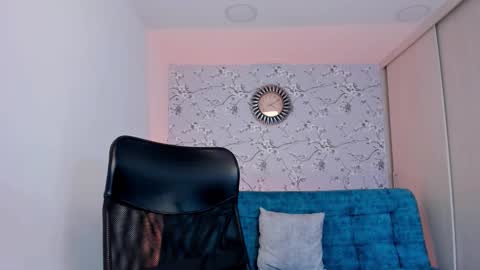 Snapshot of max_dic1 chatting on 03.04.26 max D. online show from 03.04.26