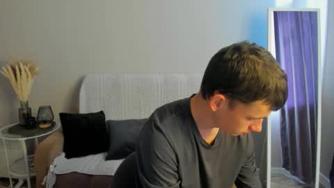 Snapshot of max_foks chatting on 09.17.25 Max online show from 09.17.25