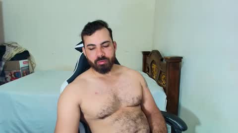 Snapshot of max_love25 chatting on 10.20.25 max_love25 online show from 10.20.25