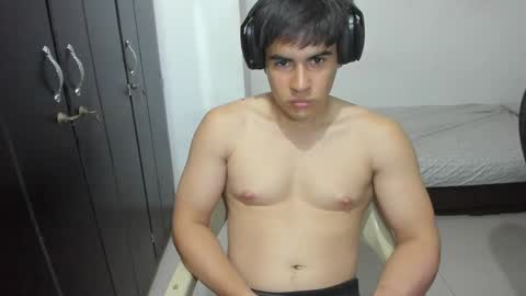 Snapshot of max_miller66 chatting on 04.23.26 Max online show from 04.23.26