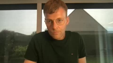 Max take off clothes online show from 05.05.26