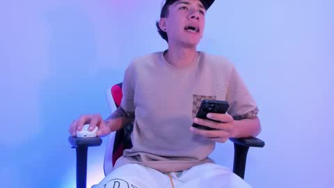 Max online show from 11.22.25