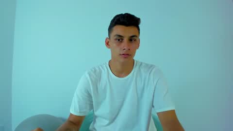 Snapshot of max_wild01 chatting on 07.27.26 MAX online show from 07.27.26
