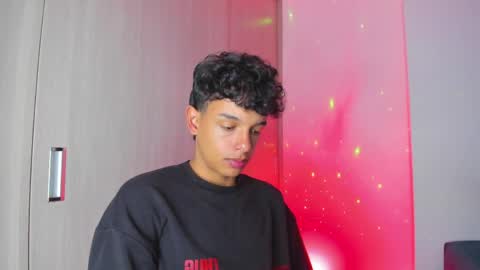 Max  online show from 05.14.26