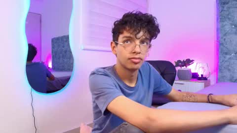 M A X F R O S T   online show from 01.15.26