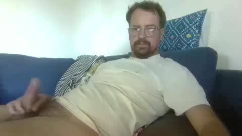 Snapshot of maxhorn591 chatting on 10.07.25 maxhorn591 online show from 10.07.25