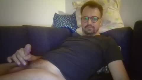 Snapshot of maxhorn591 chatting on 11.12.25 maxhorn591 online show from 11.12.25