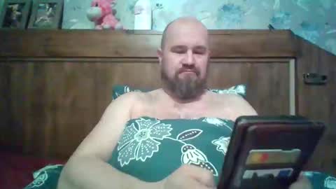 Snapshot of maxhunter chatting on 04.09.26 maxhunter online show from 04.09.26