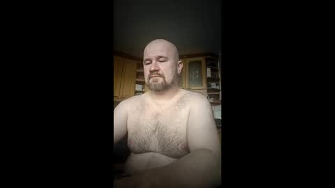 Snapshot of maxhunter chatting on 05.28.26 maxhunter online show from 05.28.26