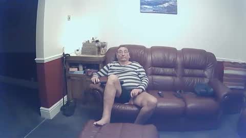 Snapshot of maxi_johnes chatting on 01.17.25 MAX online show from 01.17.25